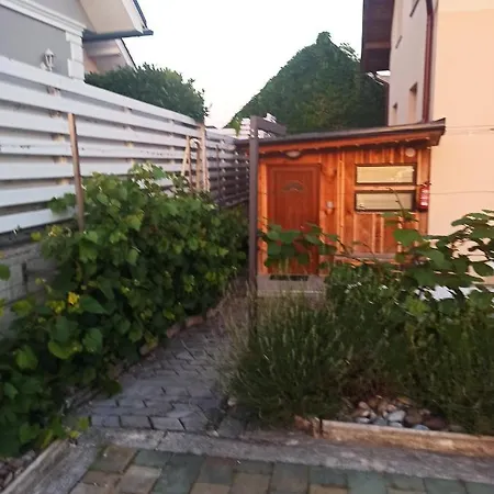 Vagon - Studio - Near Btc, * リュブリャナ